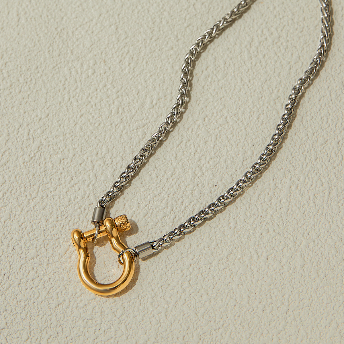 J&D 18K Stainless Steel Hypoallergenic Tarnish Free Classic Style Keel Chain Steel Chain Gold Buckle Necklace